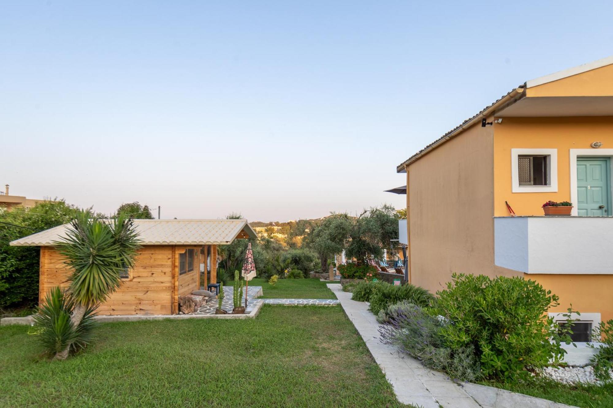 Little Corfu Aparthotel Dassia  Exterior foto