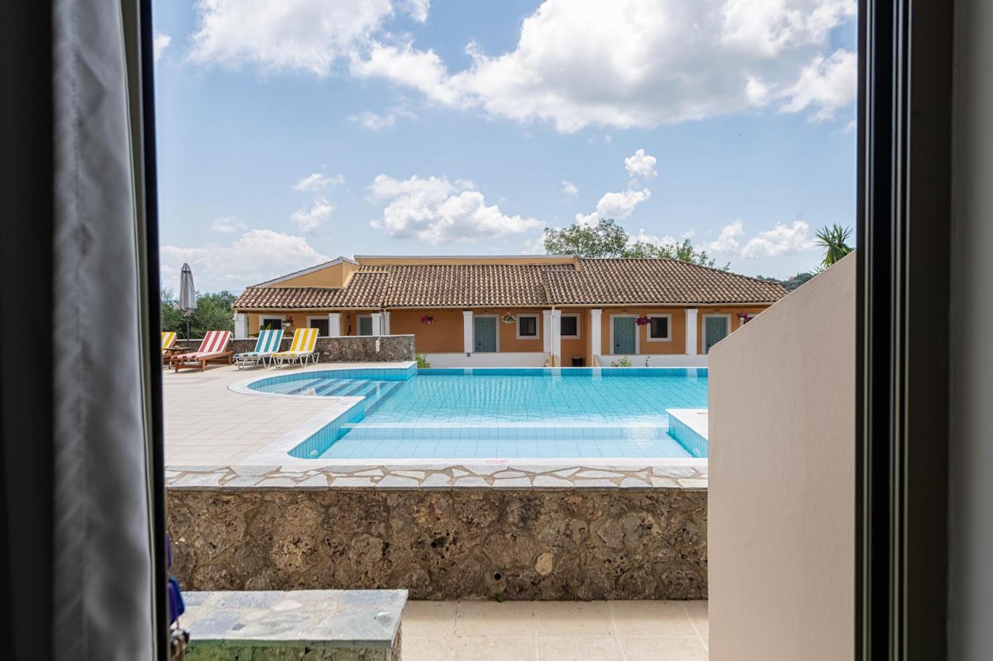 Little Corfu Aparthotel Dassia  Exterior foto
